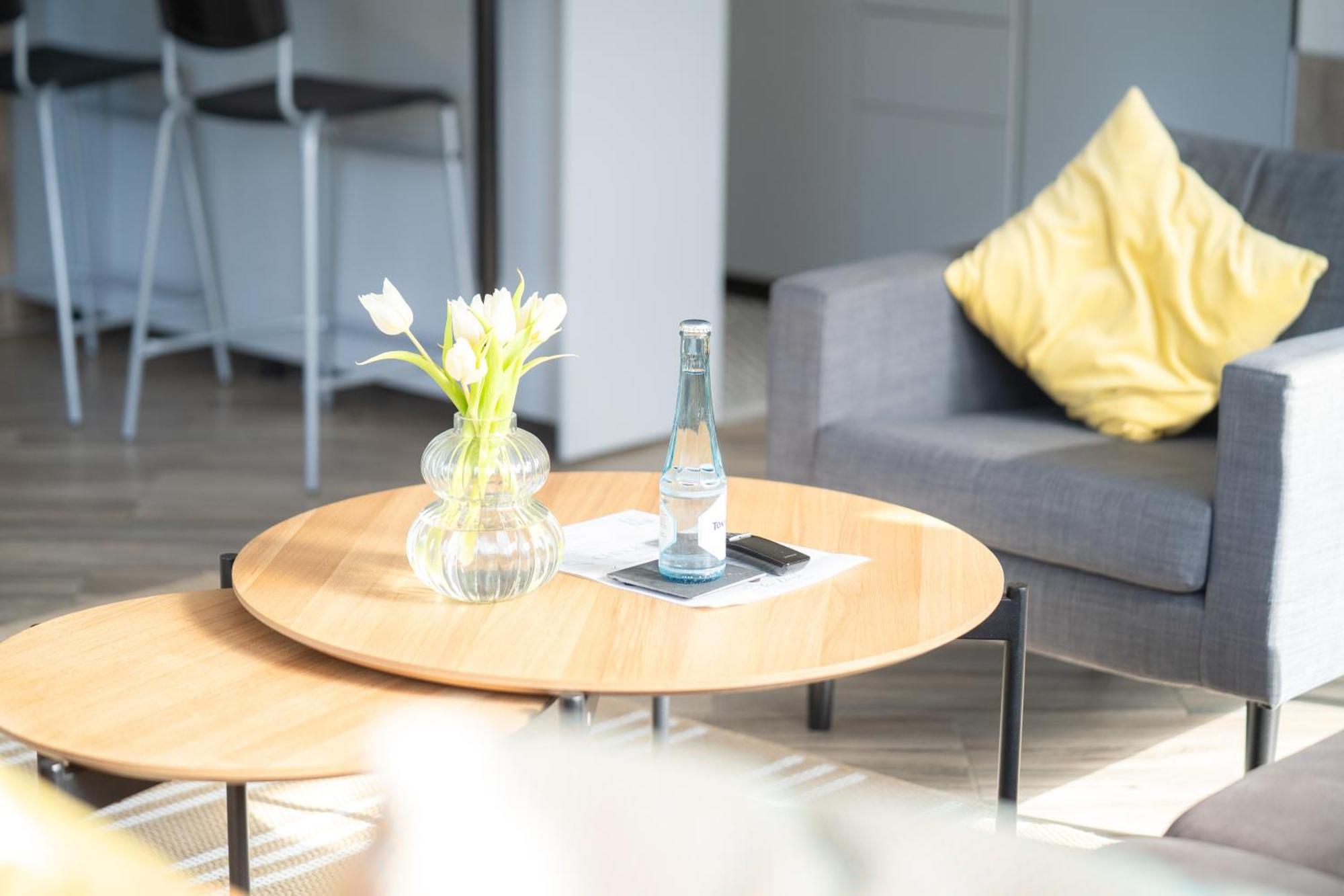 Gemuetliches Apartment In Neuwied Bagian luar foto